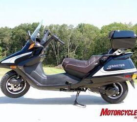 2008 qlink commuter 250 review motorcycle com, Ahhh her style is still modern in an 80 s sort of way