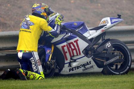 motogp 2010 valencia results, Valentino Rossi bids farewell to his M1 after one final podium finish