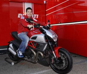 motogp 2010 valencia results, Nicky Hayden made a deal with the Diavel
