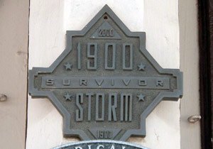 hurricane ike postpones lone star rally, A marker on a building that survived the Galveston Hurricane of 1900 which hit the city almost 108 years to the day before Hurricane Ike landed