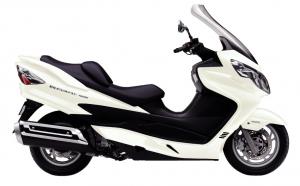 2011 suzuki burgman 400 abs review motorcycle com, If gray is not your color the Burgman 400 ABS also comes in white