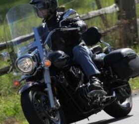 2012 yamaha v star 1300 tourer review motorcycle com, Star claims an estimated 42 mpg from the 1300 Tourer With a 4 9 gallon fuel capacity that s upwards of 200 miles between fill ups