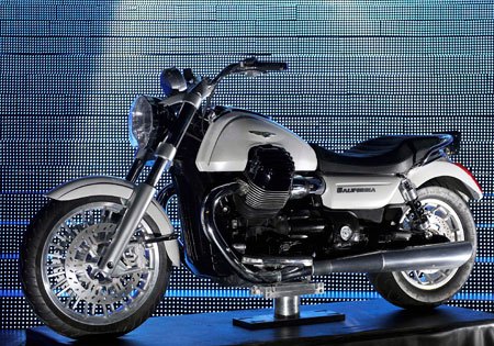 moto guzzi california scrambler prototypes, The Moto Guzzi California prototype uses a new 1400cc V Twin engine