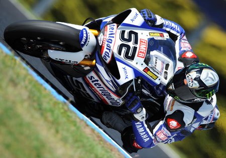 wsbk 2010 season preview, James Toseland will try to win his third WSBK title with his third manufacturer