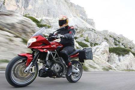 2009 aprilia shiver 750 gt abs review motorcycle com
