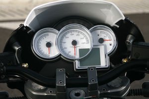 2007 moto guzzi 1200 sport introduction report motorcycle com, Good things come in threes