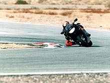 manufacturer 1999 600cc supersport shootout 15410, To go fast on this bike is not really that hard