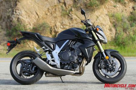 2011 honda cb1000r review motorcycle com, Every once in a blue moon we get a cool bike first seen in Europe on this side of the pond In this case it s the 2011 Honda CB1000R