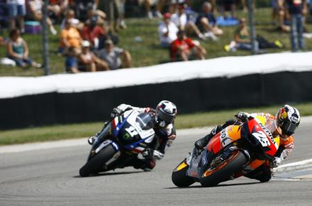 motogp 2010 indianapolis results, Dani Pedrosa held of Ben Spies for his third win of the 2010 season