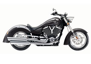 motorcycle com, The Kingpin Low joins the Vegas Low in Victory s line of cruisers for smaller riders