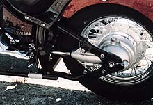 1998 yamaha v star 650 classic motorcycle com, The sleek exposed driveshaft
