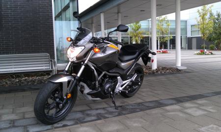motorcycle beginner year 2 2013 honda nc700s review, Canadians don t get the option of DCT but the NC700S does come with ABS a standard feature on most of Honda Canada s offerings