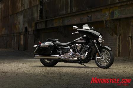 2010 yamaha star lineup unveiled motorcycle com, The nicely finished Stratoliner gets a Deluxe variant for 2010