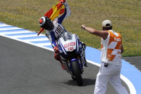 motogp 2010 jerez results, Jorge Lorenzo nets his first win of the season in his native Spain