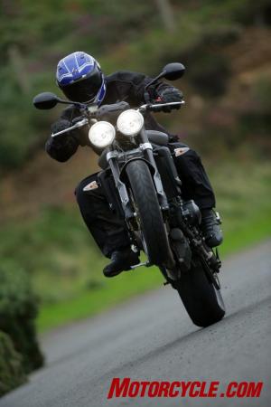 2009 triumph street triple r review first ride motorcycle com, Fookin ell mate