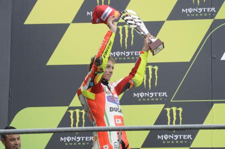 2012 motogp le mans results, While Casey Stoner and Jorge Lorenzo have been regulars on the podium lately Valentino Rossi earned just his second podium appearance since joining Ducati
