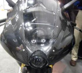 2011埃里克过活赛车1190 rs预览摩托车com,一颗子弹形状的鼻子更时尚比1125 r s宽喙