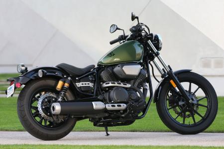 2014 star motorcycles bolt review motorcycle com, Larger riders would be wise to opt for the R Spec version and its remote reservoir rear shocks Most of the testers in our group found the difference negligible but those over 200 pounds noted a marked improvement in bump soaking over the standard model