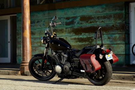2014 star motorcycles bolt review motorcycle com, Star reps weren t yet sure of the full extent of options on tap for the Bolt but the accessories lineup should be complete by the time the R Spec arrives in dealerships come July