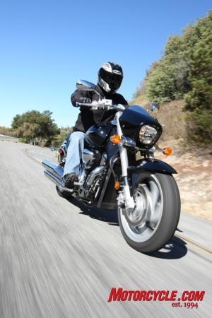 2009 suzuki boulevard m90 review motorcycle com, Keep on truckin