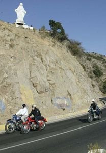 cafe racers in chile, A couple of holy rollers