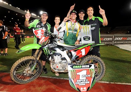 ama sx 2010 season preview, With his third team in as many years Chad Reed will again be a contender this time with Kawasaki