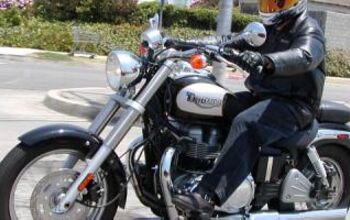Triumph Bonneville America - Motorcycle.com