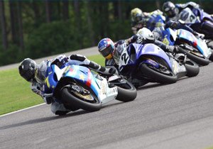 ama superbike 2009 barber results, Mat Mladin leads Ben Bostrom on his way to another victory at Barber Motorsports Park