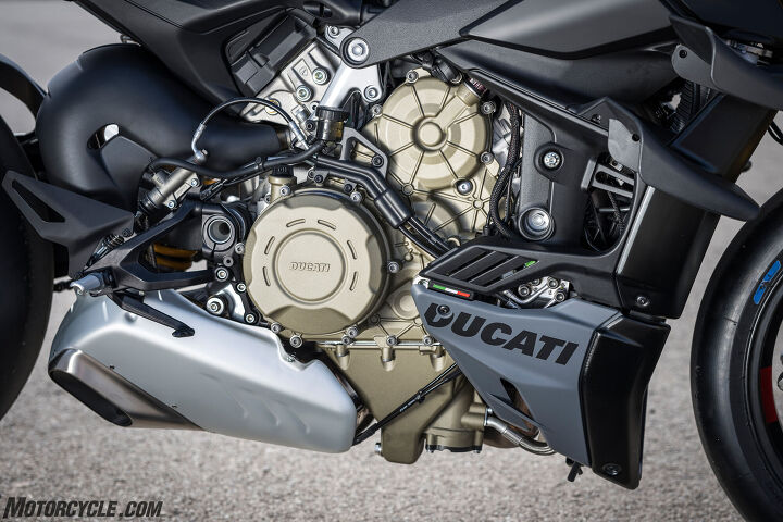 2023 ducati streetfighter v4s review first ride, The 1103cc Desmosedici Stradale V4 engine in all its glory not hidden behind fairings