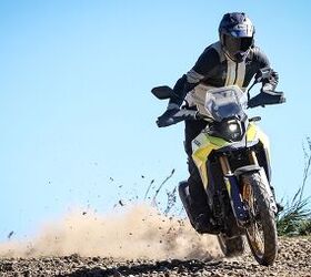 2023 suzuki v strom 800de video review, The Dunlop tires worked well on pavement and hard packed trails but in the looser terrain a knobby tire would ve been a better option