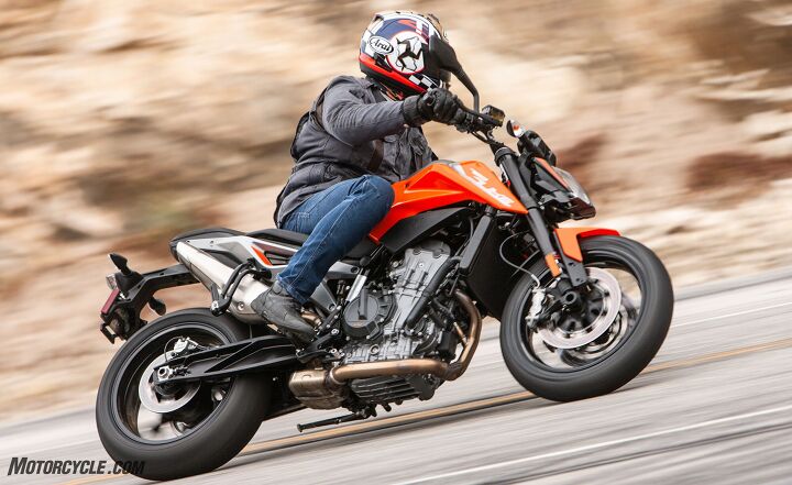 a disruption in the force ktm 790 duke vs triumph street triple r, We have a new crush in the middleweight category And it s Austrian