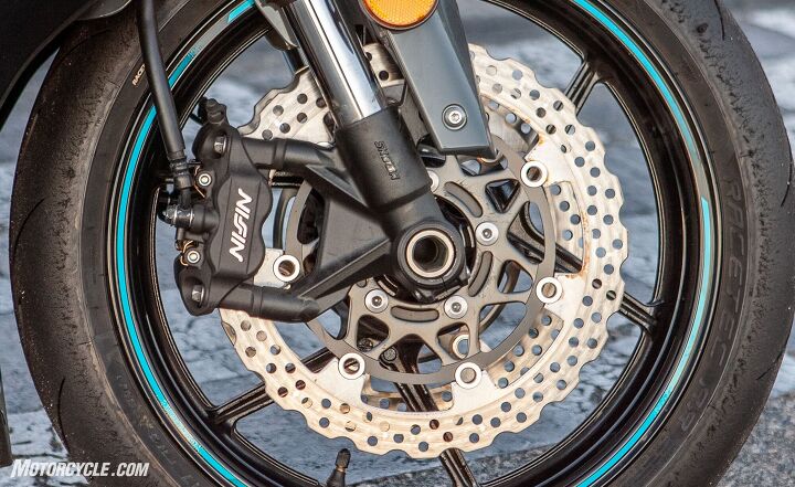 a novice track rider s perspective, The ZX 6R s brakes were easier to modulate though rubber brake lines can lead to brake fade over the course of a few sessions