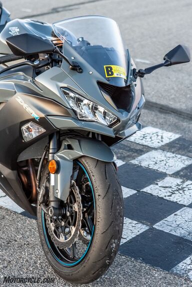 Yamaha YZF-R6 vs Kawasaki ZX-6R: A Novice Track Riders Perspective ...