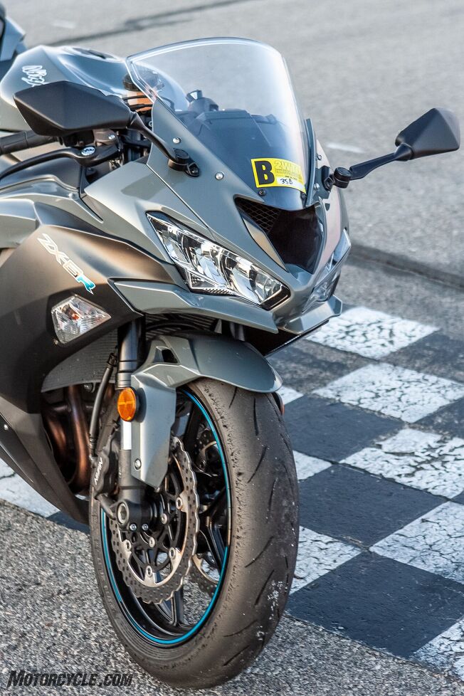 R6 Rider Yamaha YZF-R6 vs Kawasaki ZX-6R: A Novice Track Riders Perspective ...