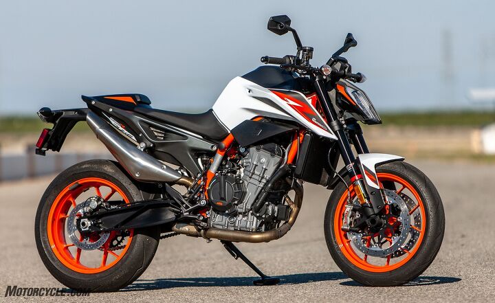 track showdown 2019 ktm 790 duke r vs 2020 ktm 890 duke r, And the winner is the 2020 KTM 890 Duke R The combination of its impressive brakes and more powerful engine puts it head and shoulders above my modified 790 R