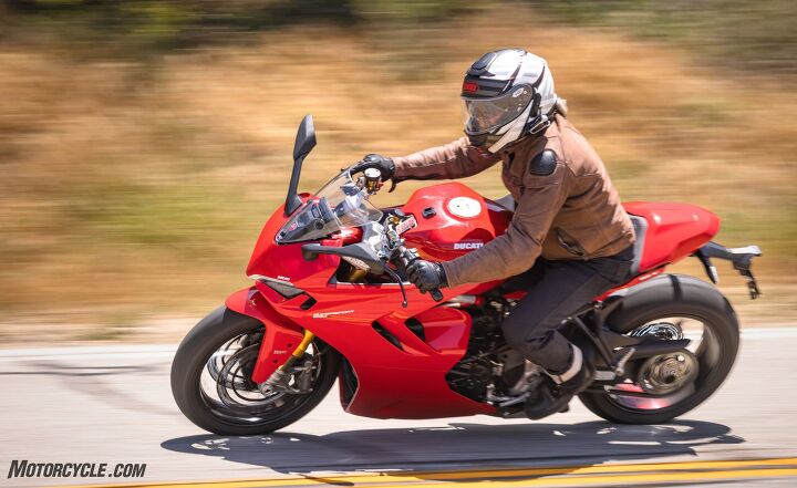 2021 aprilia rs660 vs ducati supersport 950s, But when it comes to comfort the Supersport is where it s at between these two Having cruise control would have been the cherry on top