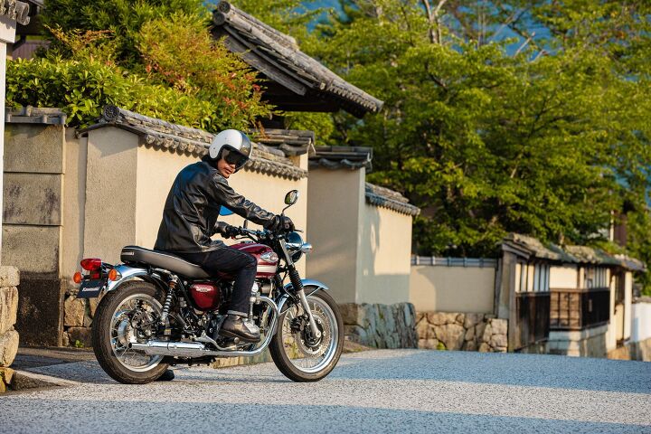 2020 kawasaki w800 first look motorcycle com