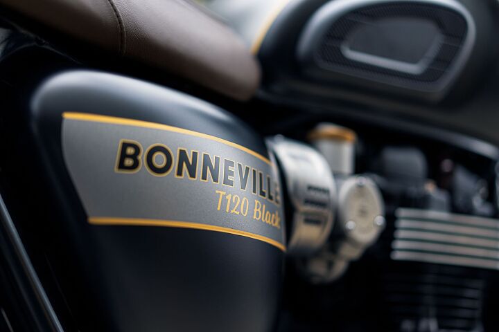 special edition 2022 triumph bonneville gold line models announced motorcycle com