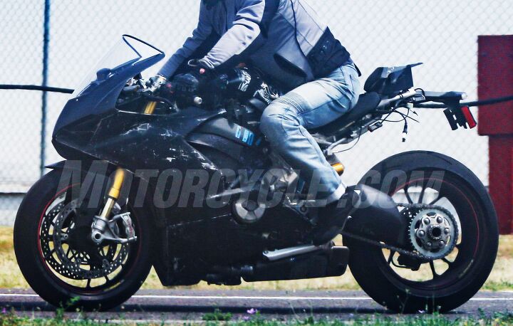 2018 ducati v 4 superbike spy shots motorcycle com, Here s another view of the angle of the rear cylinders Imagining a 90 degree angle at the bottom of the cylinder bank locates the second set of cylinders approximately at the white scuff marks on the fairing creating a vee shape that s a departure from Ducati s so called L Twins