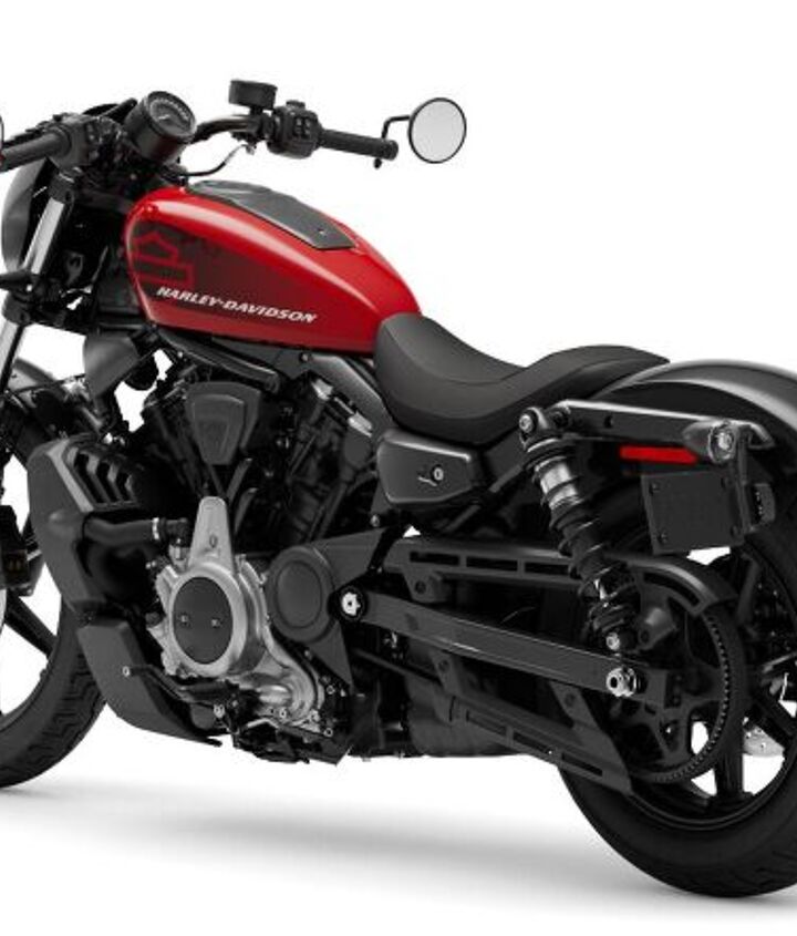 leaked 2023 harley davidson nightster s revealed motorcycle com, In the U S the Nightster has a side mounted license plate holder This is probably not legal in Australia which is why the existing Nightster and the RH975S use a different design