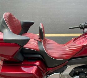 2018 honda gold wing tour with upgraded corbin seat
