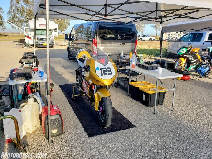 putting dunlops q5 trackday tire through the ultimate test, The little Kramer ready to go Note the front stand and generator off to the side Both items saw zero use over the race weekend
