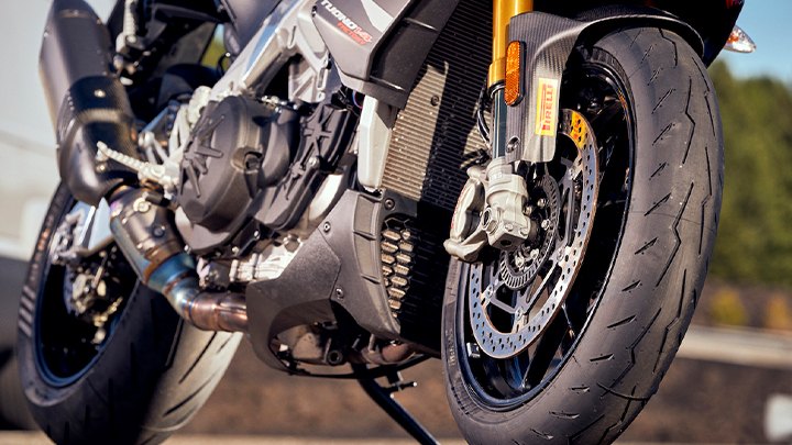 pirelli extends spring moto rebate in us and expands it to canada