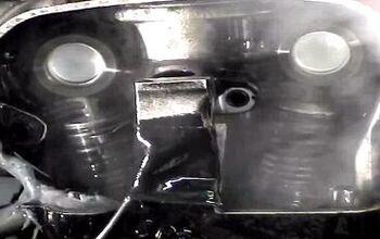 BMW S1000RR Valve Train Working at High RPM [video]