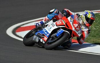 Ducati 1199 Panigale on the Podium in Superstock 1000 Debut – Video