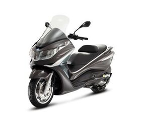 2012 Piaggio X10 Maxi-Scooter With ABS, Traction Control and Electronic Suspension