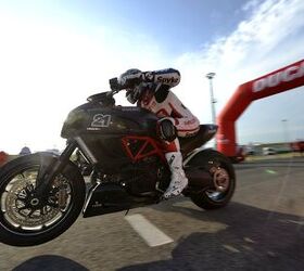 Bayliss Beats Rossi in World Ducati Week Diavel Drag Race