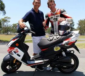 Troy Bayliss Returning to Competition – in a 24 Hour Scooter Race |  Motorcycle.com