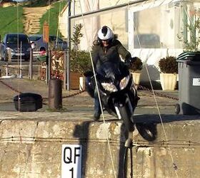 Yamaha FJR1300 Reviewer Takes A Long Ride Off a Short Pier – Video