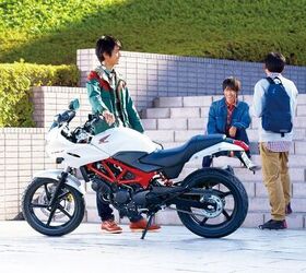 Honda VTR 250 - 2011 Specifications, Pictures & Reviews